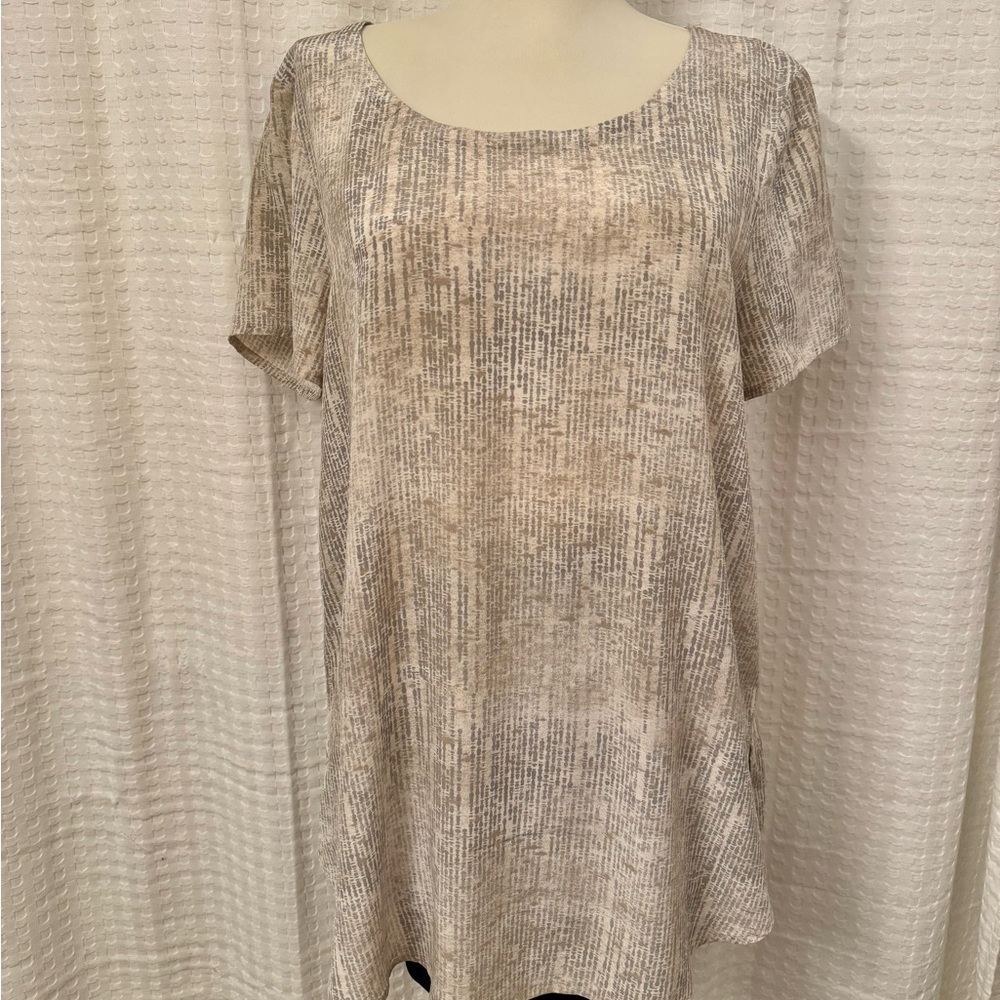 Eileen Fisher 100% Silk Tunic with short sleeves size M excellent condition